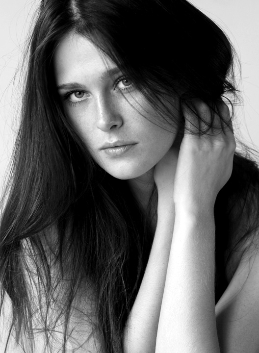 alena pronina polas